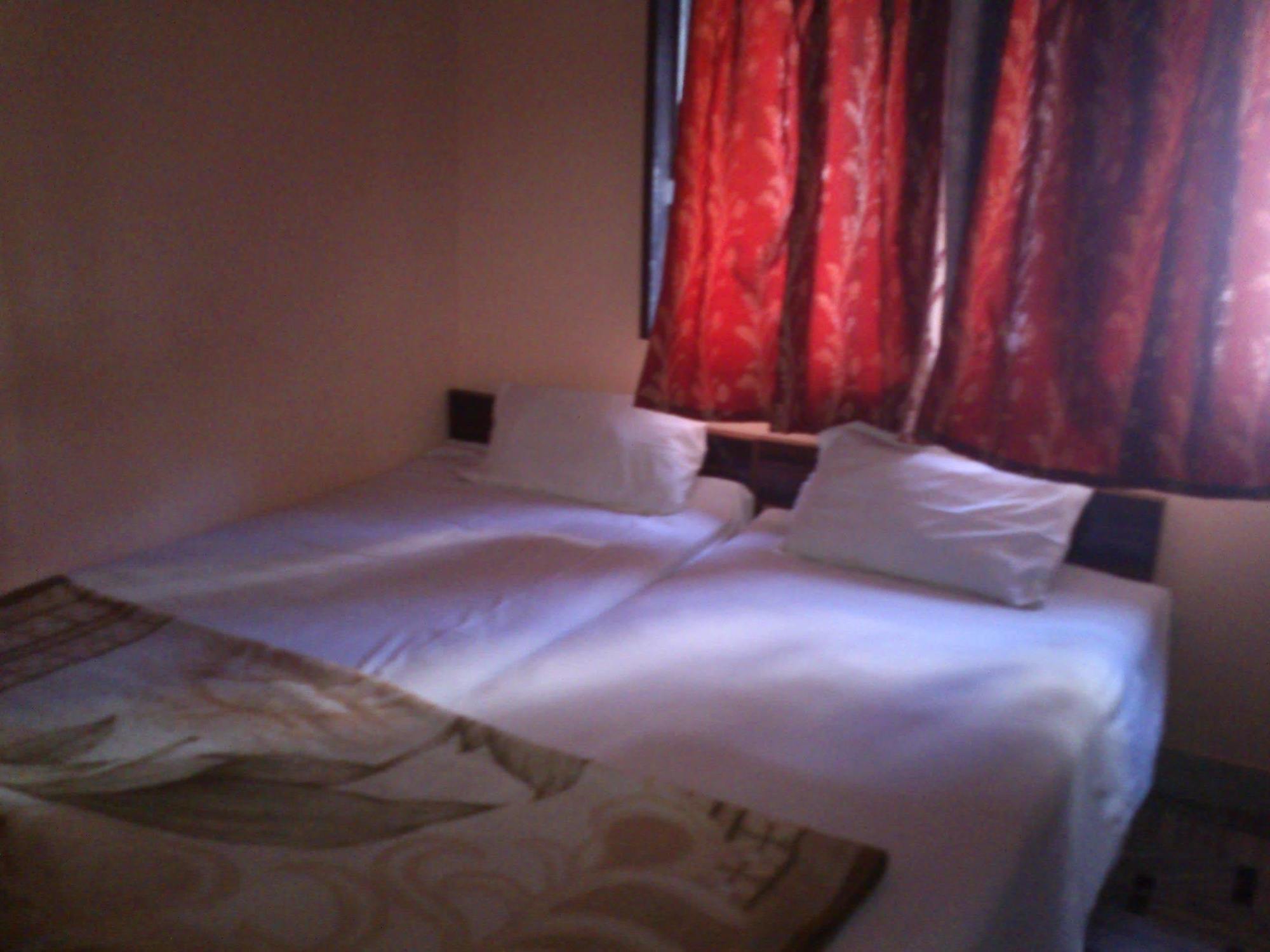 Elvis Guest House Varanasi Exterior foto